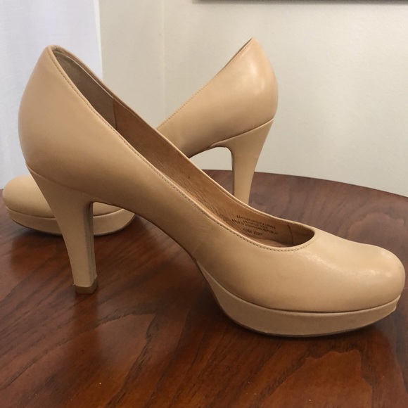 Nurture Tan heels. - Picture 5 of 15